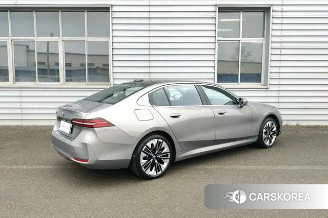 BMW i5 2025 Другой из Китая, фото 3