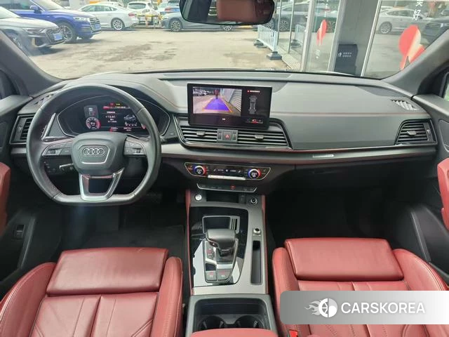 Audi Q5L 2024 Темно-серый из Китая, фото 3