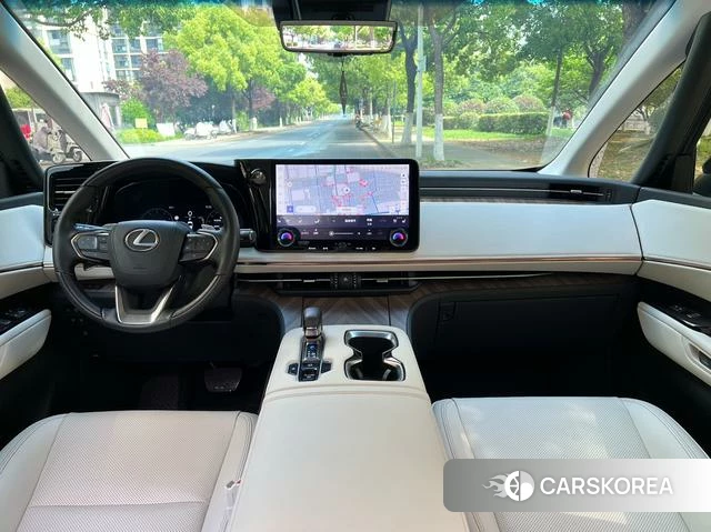 Lexus LM id 4353214 из Китая 12