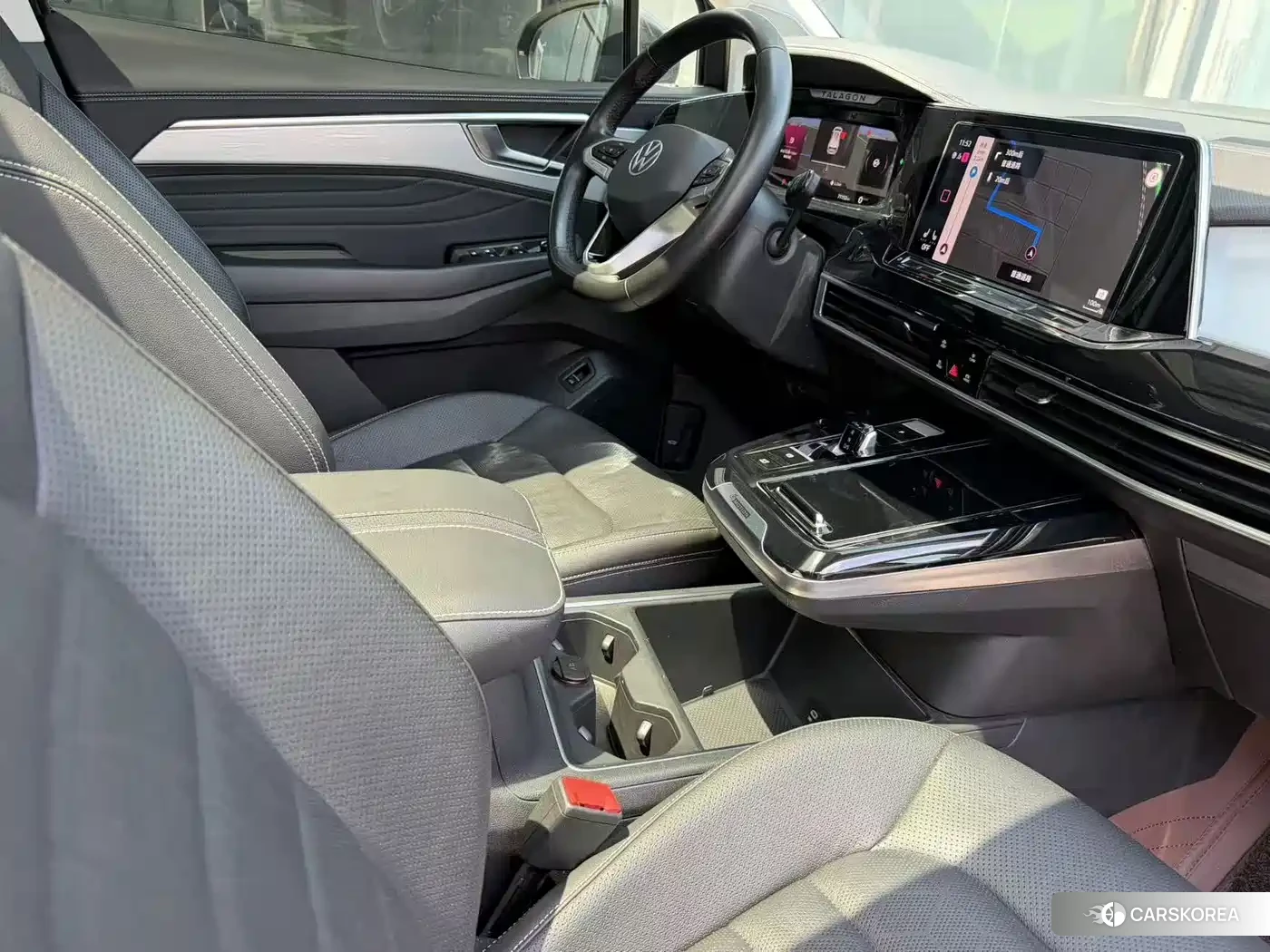 Volkswagen Talagon 2022 Silver/gray из Китая, фото 3