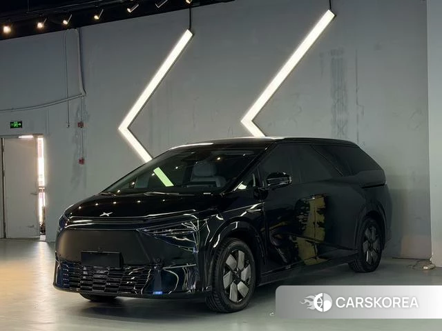 Xiaopeng Motors Xiaopeng X9 id 4238651 из Китая 17