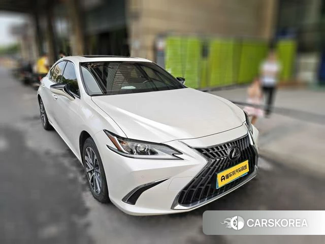 Lexus ES 2022 Белый из Китая, фото 3
