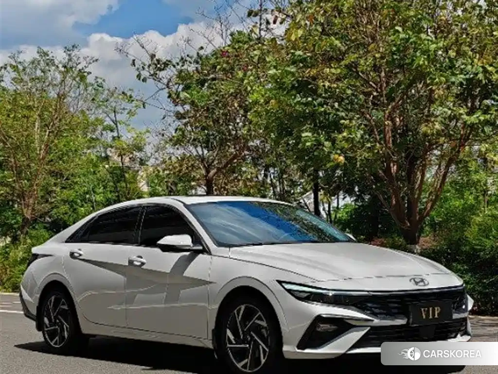 Hyundai Elantra 2025 Белый из Китая, фото 3