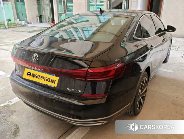 Volkswagen Passat 2022 Черный из Китая, фото 3