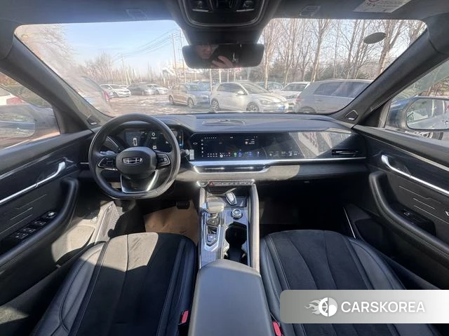Geely Automobile Xingyue L 2023 Темно-серый из Китая, фото 3