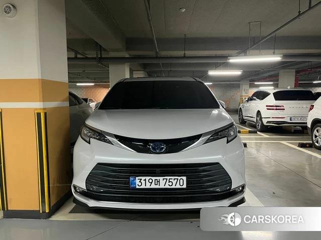 Toyota Sienna 4th Generation 2025 Белый из Кореи, фото 4