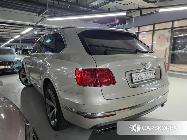 Bentley Bentayga id 4454923 из Кореи 9