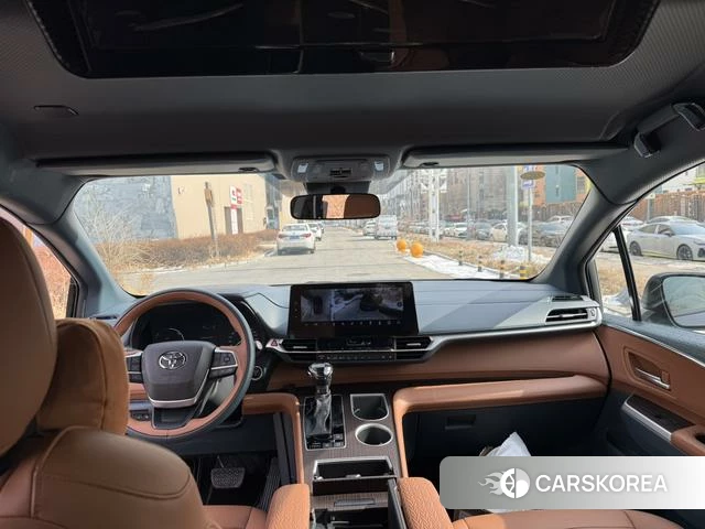 Toyota Grevia 2026 Черный из Китая, фото 3