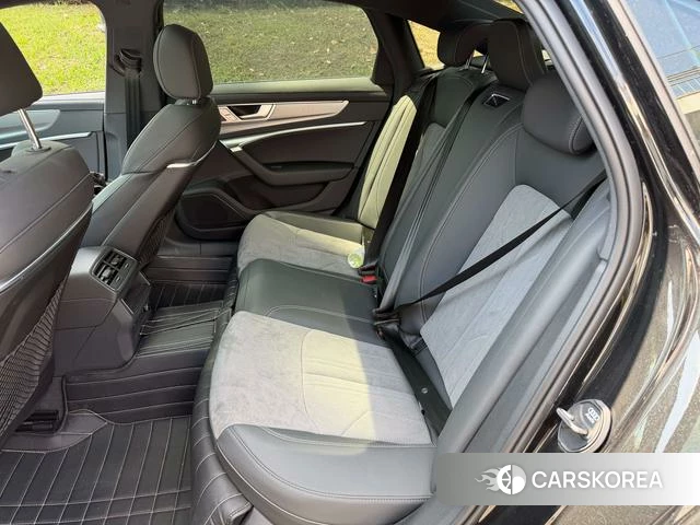 Audi A6L 2024 Черный из Китая, фото 6