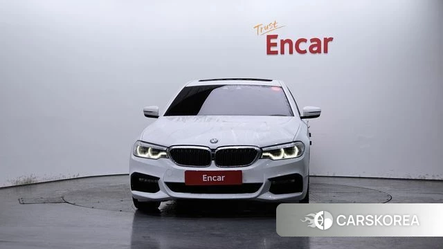 BMW 5 Series (G30) id 3917546 из Кореи 13