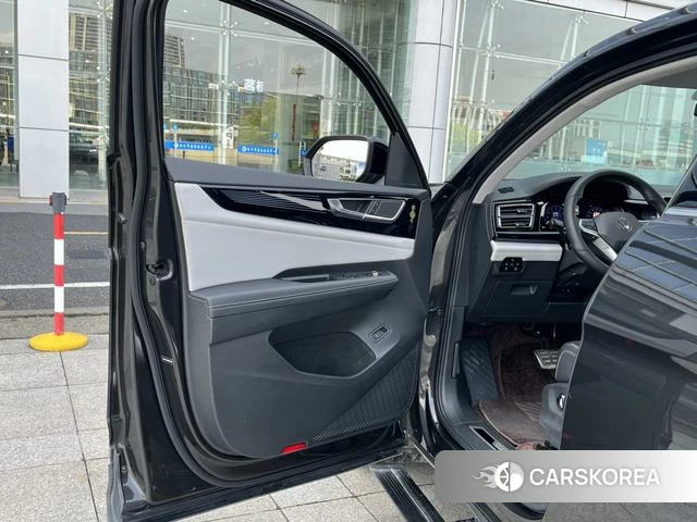 Volkswagen Tourang id 4212615 из Китая 12