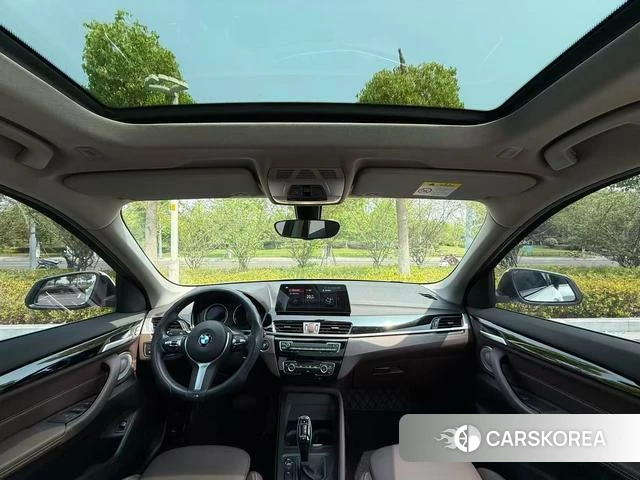 BMW X1 2022 Белый из Китая, фото 3