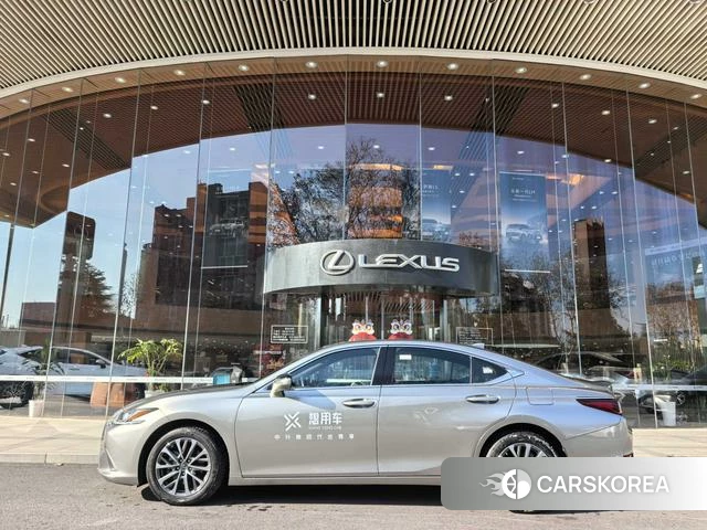 Lexus ES id 4274199 из Китая 10