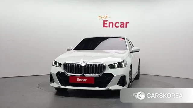 BMW 5 Series (G60) id 3554794 из Кореи 13