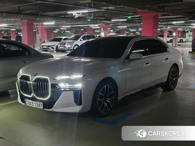 BMW 7 Series (G70) id 3798842 из Кореи 8