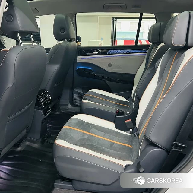 Volkswagen ID.6 CROZZ 2021 Белый из Китая, фото 4