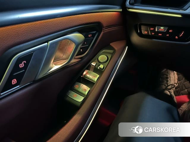 BMW 3 series id 4255806 из Китая 10