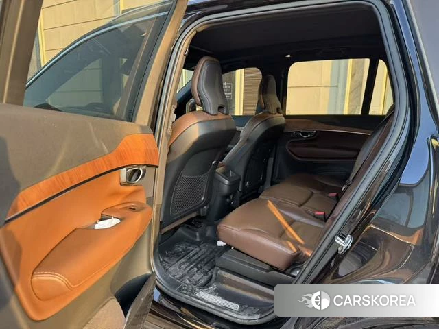 Volvo XC90 2023 Черный из Китая, фото 3