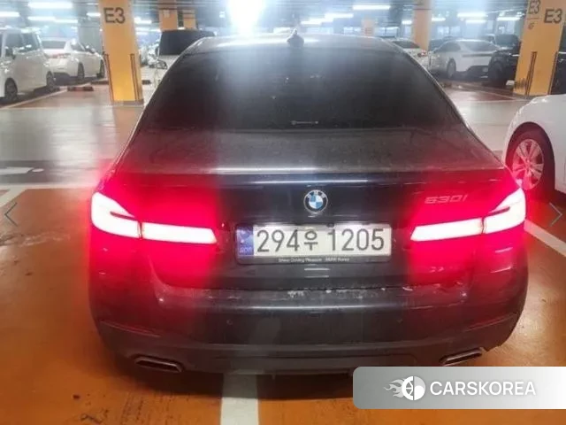 BMW 5 Series (G30) 2023 Черный из Кореи, фото 6