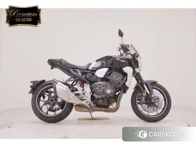 Проданный Honda CB1000R 2018 из Японии