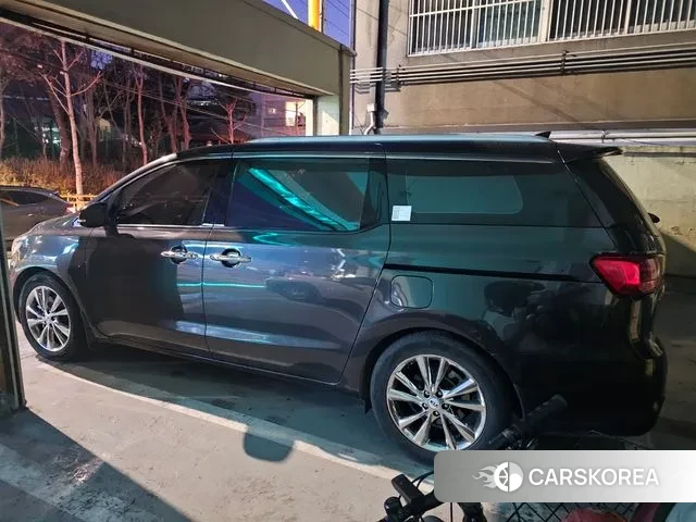 Kia The New Carnival id 3505076 из Кореи 9