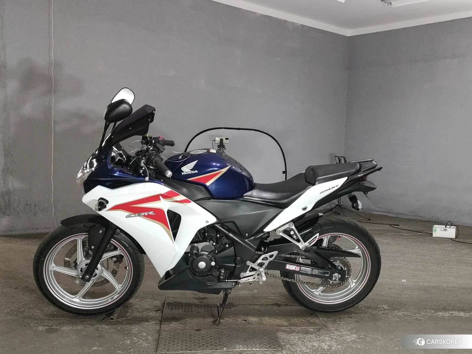 Проданный Honda CBR250R id 3947543 из Японии