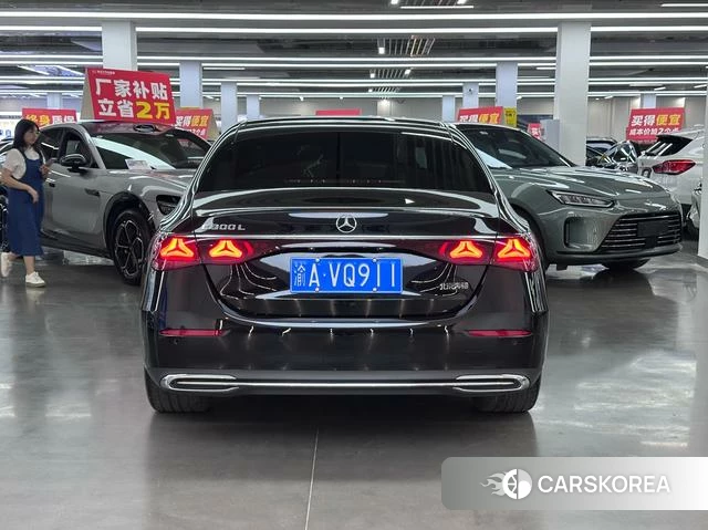 Mercedes-Benz E-class id 4297268 из Китая 8