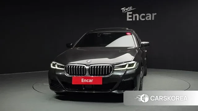 BMW 5 Series (G30) id 3722438 из Кореи 13