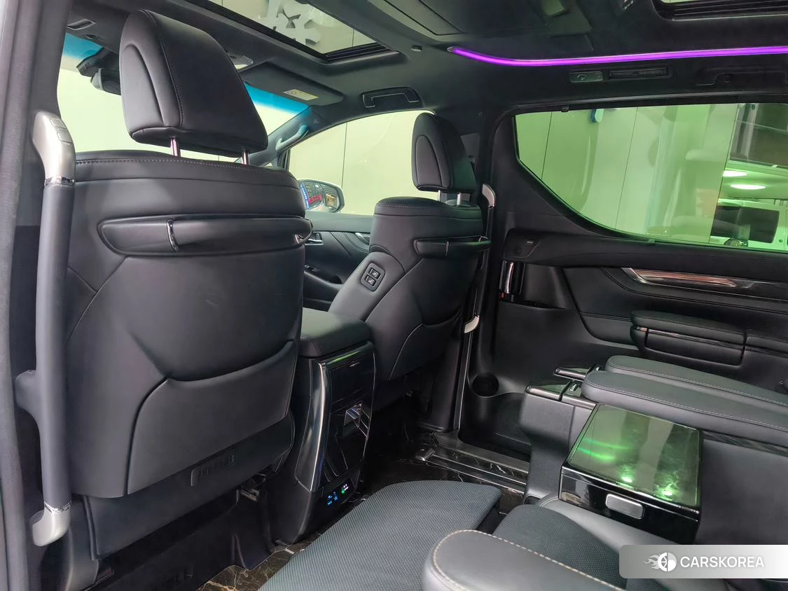 Lexus LM id 4515205 из Китая 23