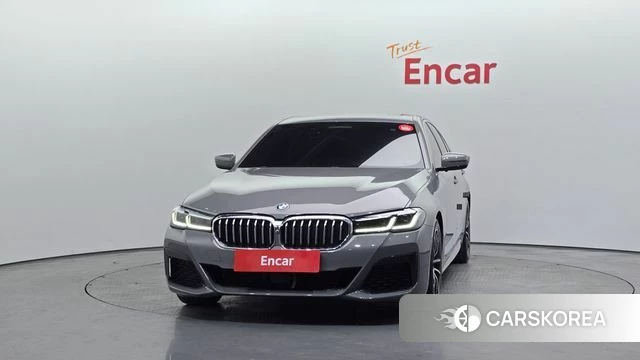 BMW 5 Series (G30) id 3851882 из Кореи 13