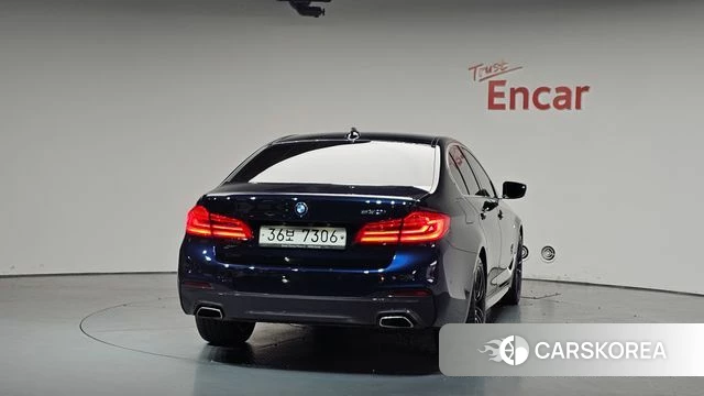 BMW 5 Series (G30) id 4397941 из Кореи 23