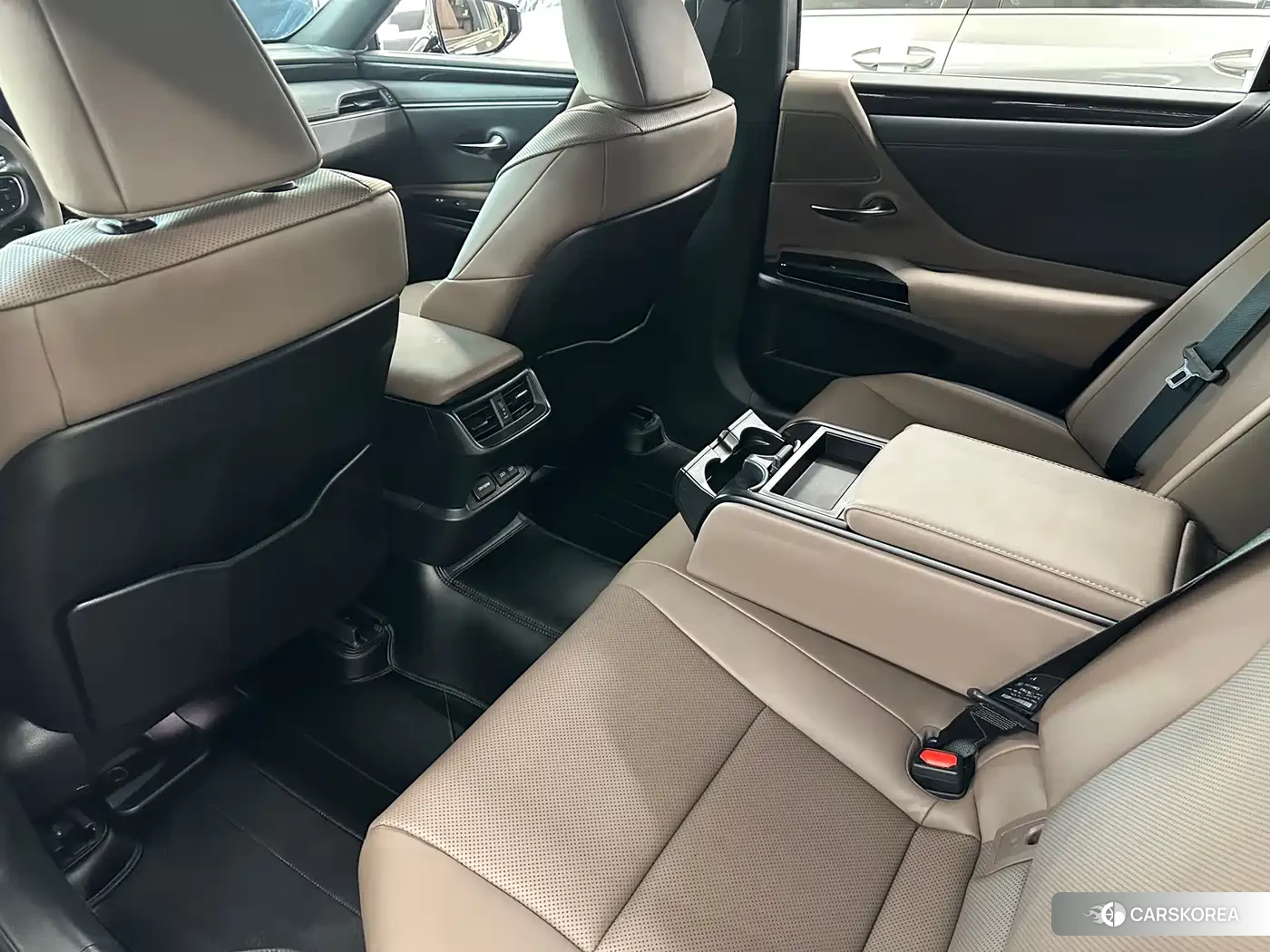 Lexus ES id 4577546 из Китая 12