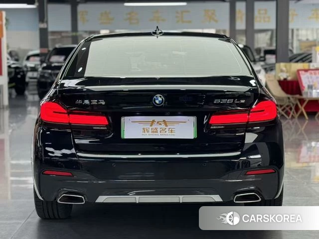 BMW 5 series PHEV 2022 Черный из Китая, фото 3