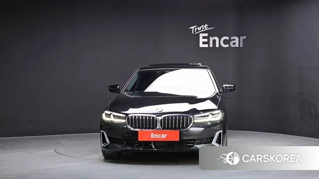 BMW 5 Series (G30) id 3914869 из Кореи 13