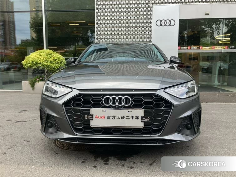 Audi A4L 2021 Темно-серый из Китая, фото 4