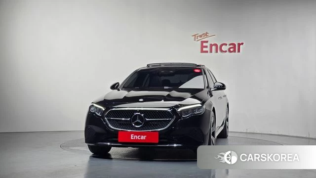 Mercedes-Benz E-Class W214 id 4655393 из Кореи 23