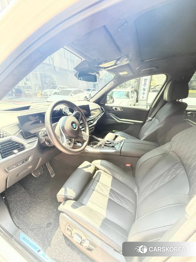 BMW X7 (G07) 2025 Белый из Кореи, фото 3