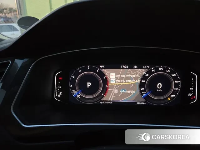 Volkswagen Tiguan Allspace 2023 Черный из Кореи, фото 3