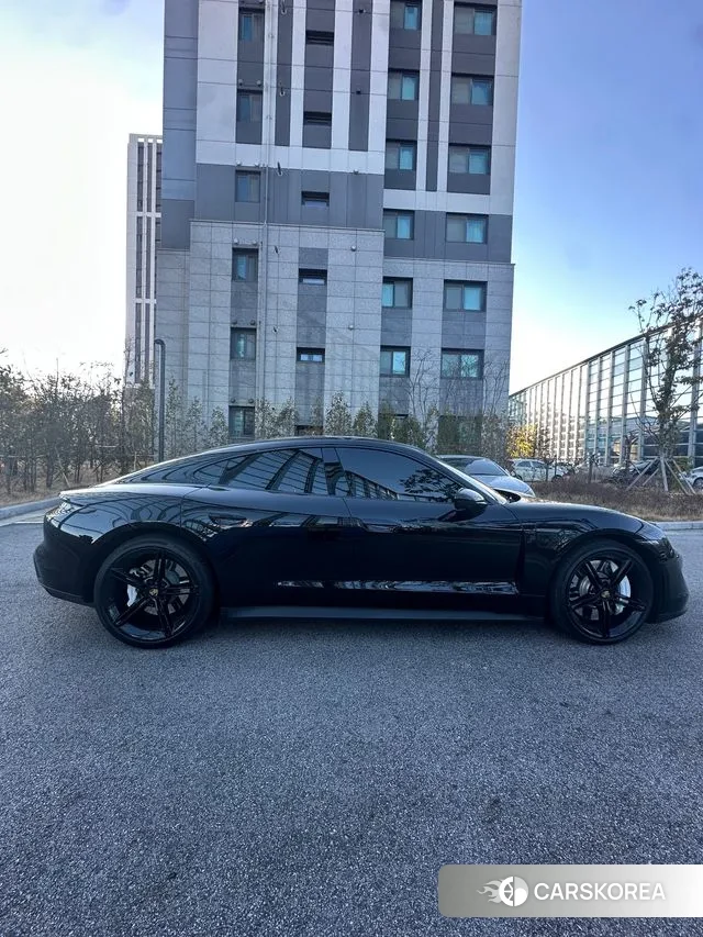 Porsche Taycan 2022 Черный из Кореи, фото 3