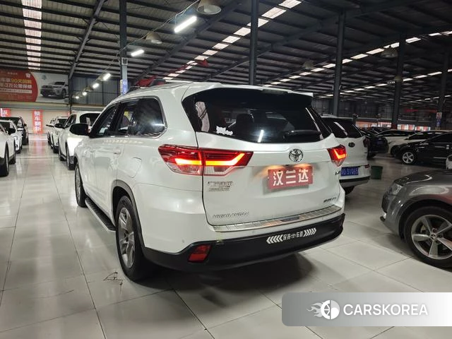 Toyota Highlander id 4348762 из Китая 8