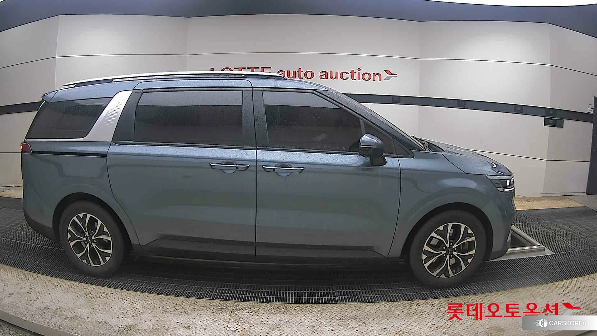 Kia Carnival id 4289435 из Кореи 22