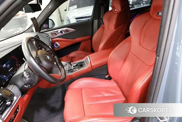 BMW XM (G09) 2023 Небесно-голубой из Кореи, фото 3