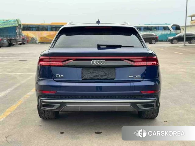 Audi Q8 2020 Синий из Китая, фото 3