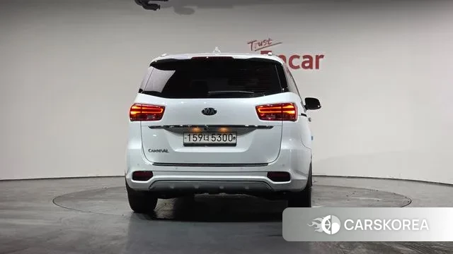 Kia The New Carnival id 3593411 из Кореи 13