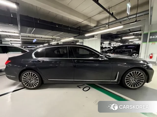 BMW 7 Series (G11) id 3508954 из Кореи 13