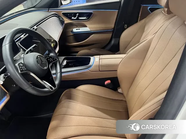 Mercedes-Benz E-Class W214 2024 Белый из Кореи, фото 3