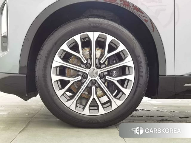 Weilai ES6 id 3908965 из Китая 18