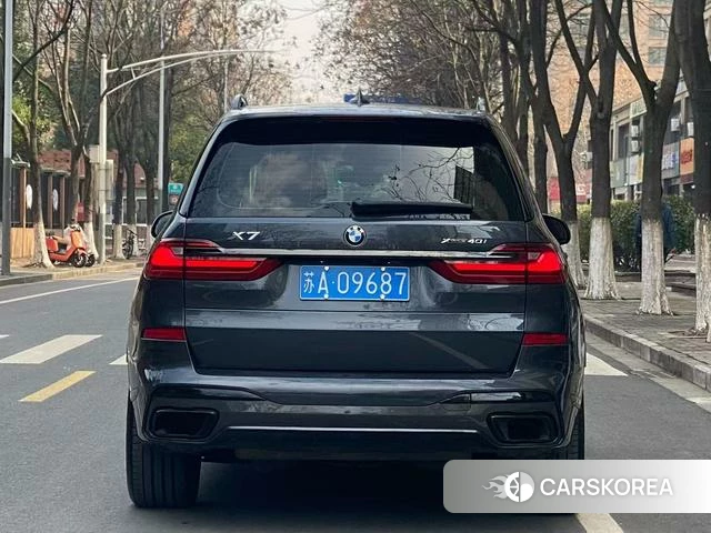 BMW X7 2022 Темно-серый из Китая, фото 3