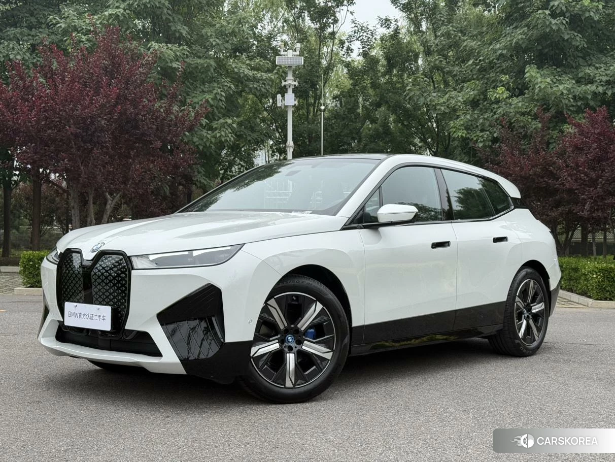 BMW iX 2023 Белый из Китая, фото 5