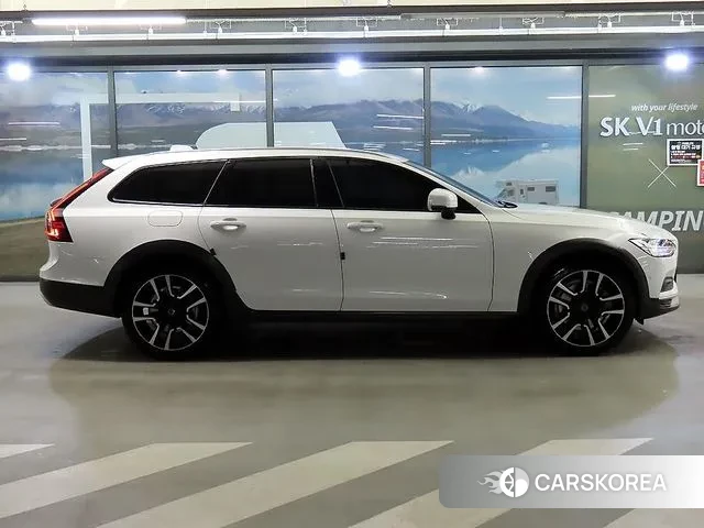 Volvo V90 Cross-Country id 3619017 из Кореи 13